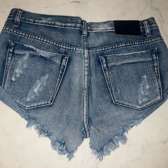 One Teaspoon Denim Shorts - Picture 3 of 3